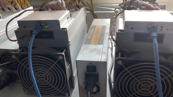 使用されたライトの硬貨抗夫942W Bitmain Antminer L3++ 550M 6.5Kg